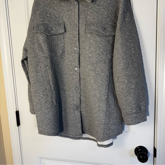 Simply Southern Gray Quilted Jacket NWT - Picture 3 of 9
